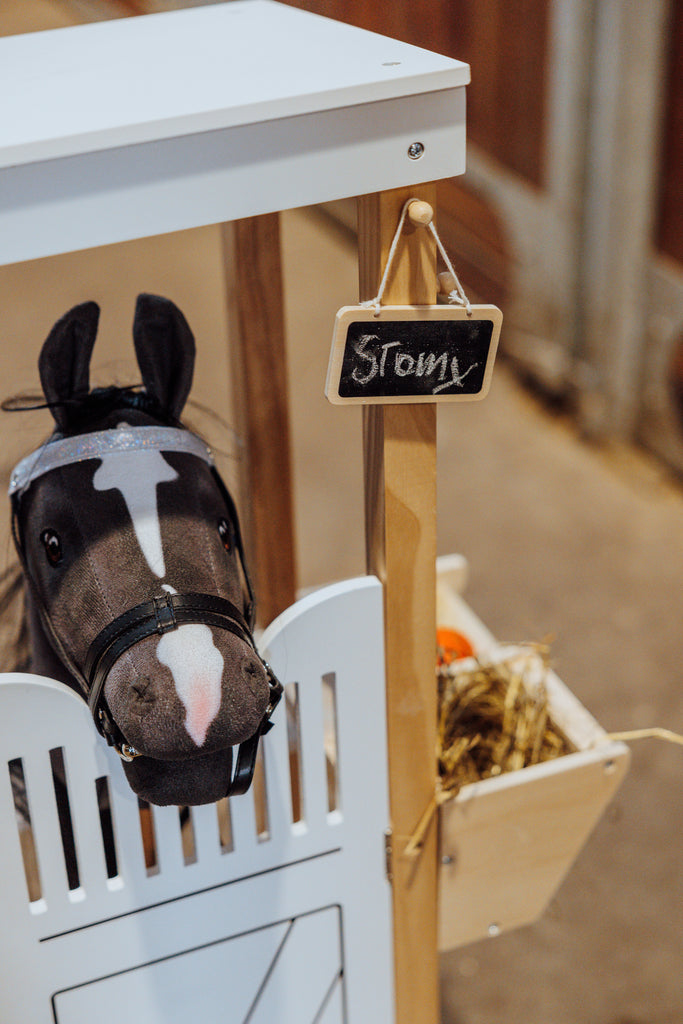 By Astrup Hestestald til Kæphest - Hvid